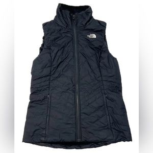 The North Face Reversible Navy Blue Vest Women’s Size Meduim